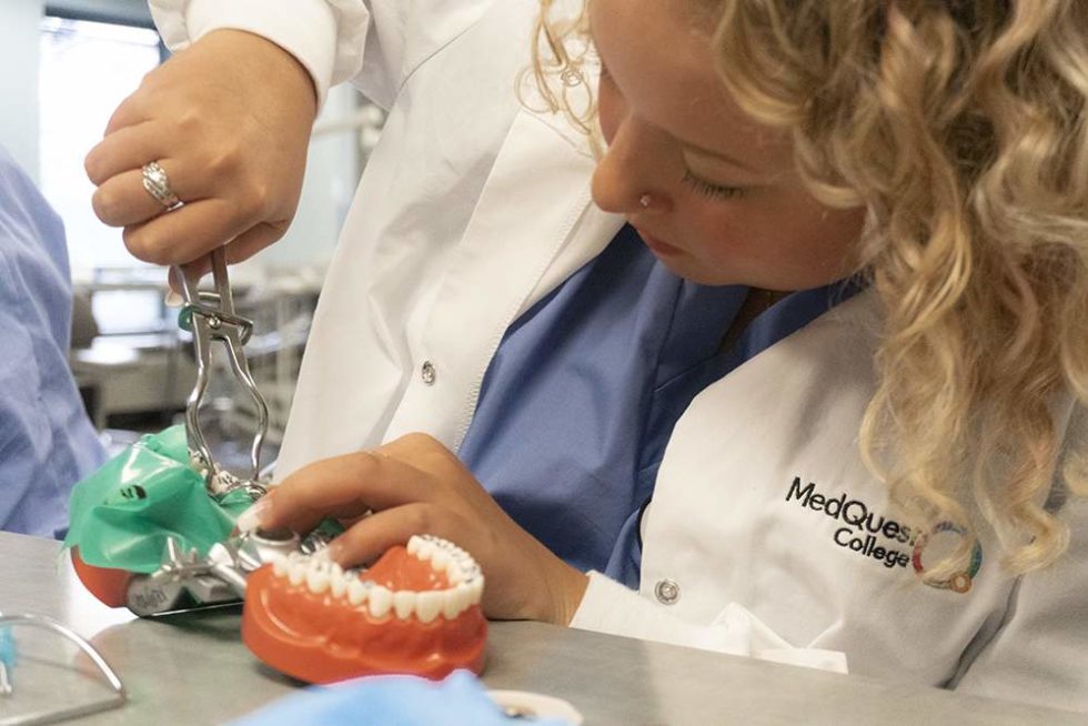 Dental Assistants (EDDA) And Dental Assisting School FAQs